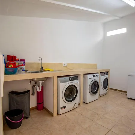 Open And Large 1 Bed *