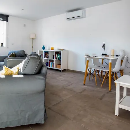 Open And Large 1 Bed L'Alfas del Pi