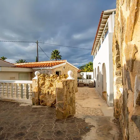 Open And Large 1 Bed Διαμέρισμα *